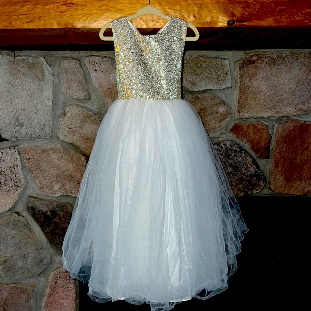 Size 4 Toddlers, gold sequin and cream, flower girl dress.